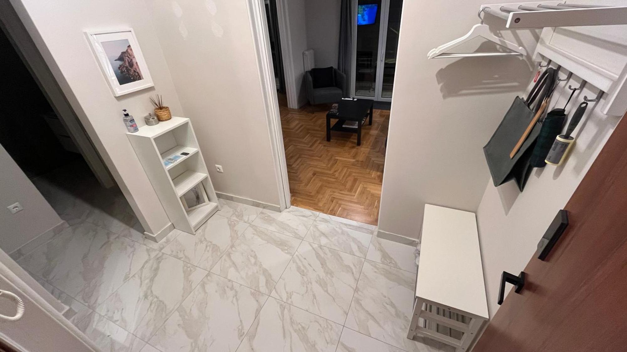 2 Newly Renovated Charming Steps From Panormou Metro Station