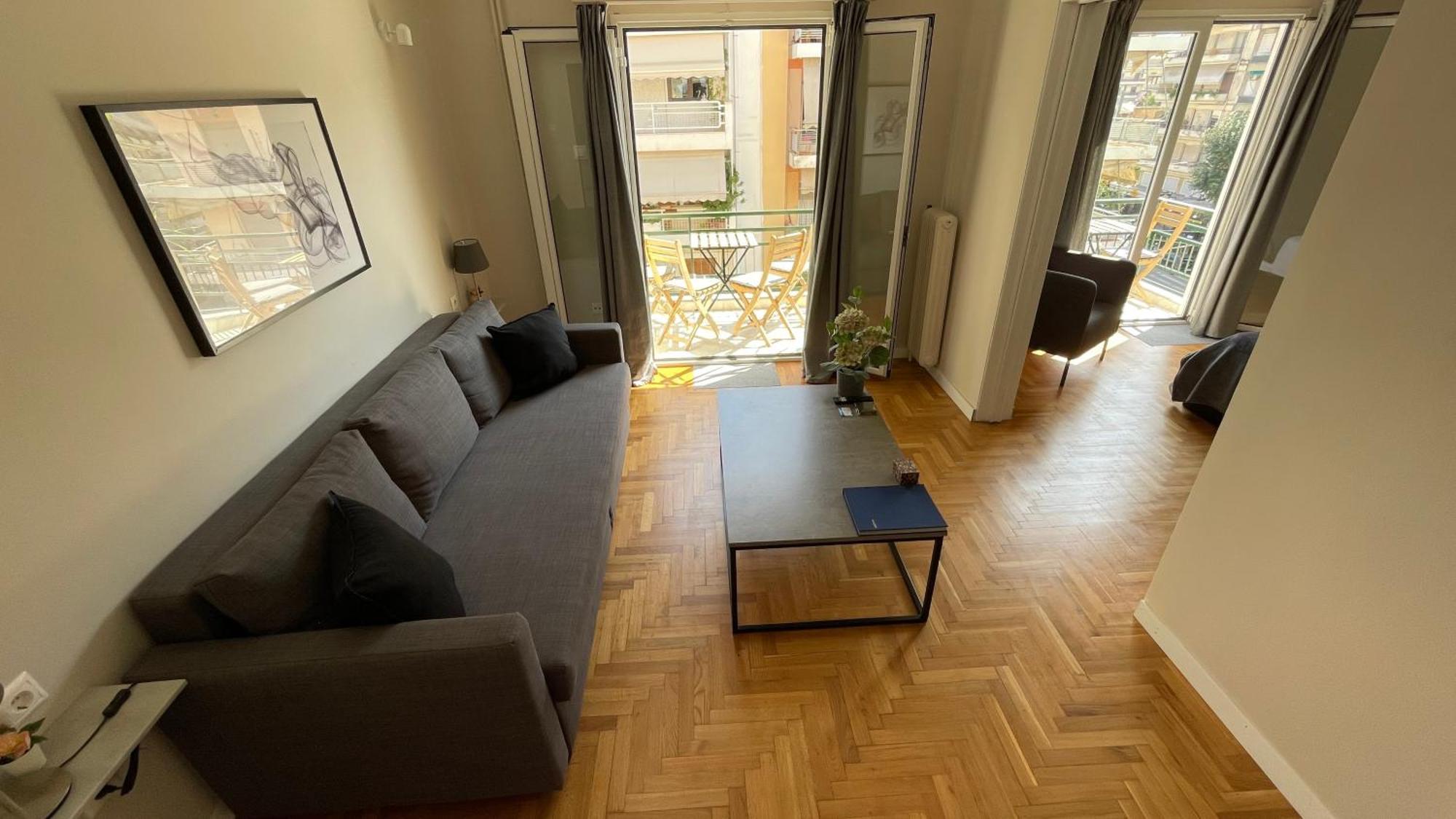 2 Newly Renovated Charming Steps From Panormou Metro Station *