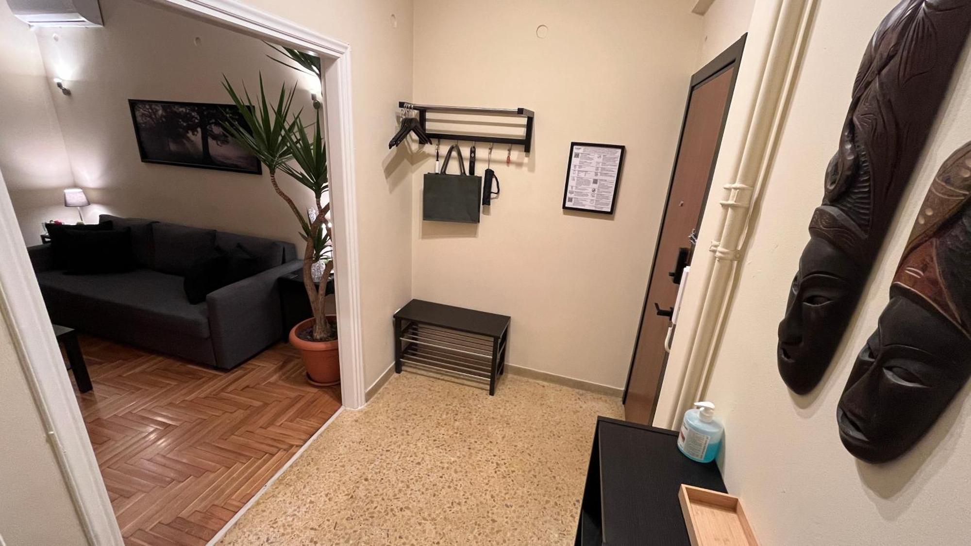 Apartment 2 Newly Renovated Charming Steps From Panormou Metro Station Athens
