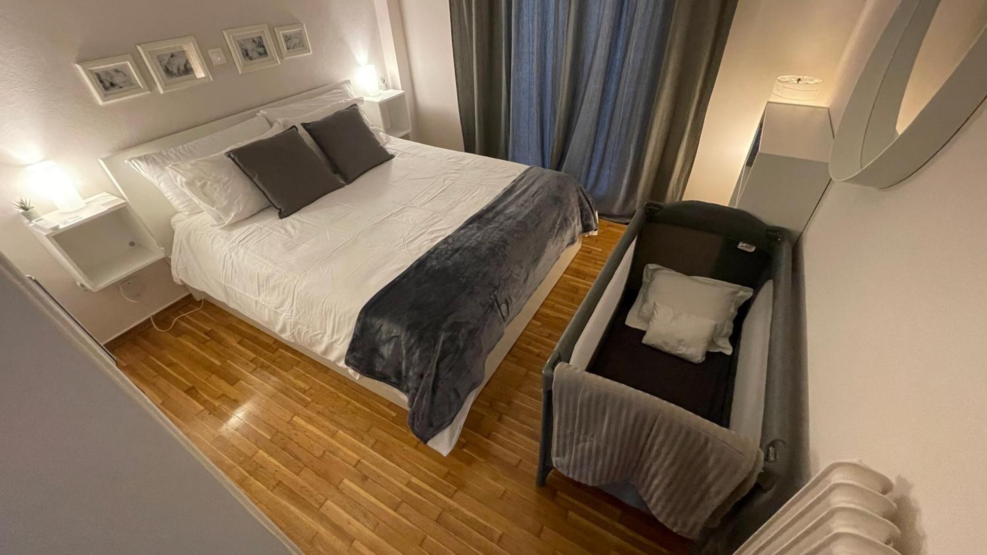 Apartment 2 Newly Renovated Charming Steps From Panormou Metro Station Athens