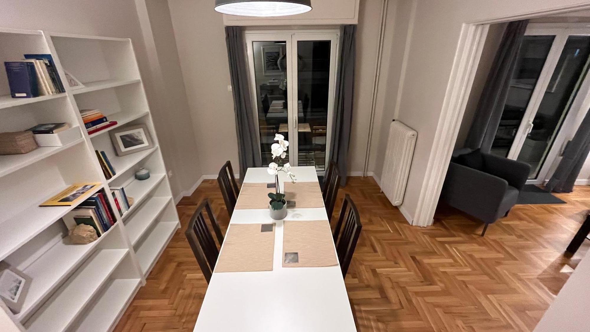 Apartment 2 Newly Renovated Charming Steps From Panormou Metro Station *