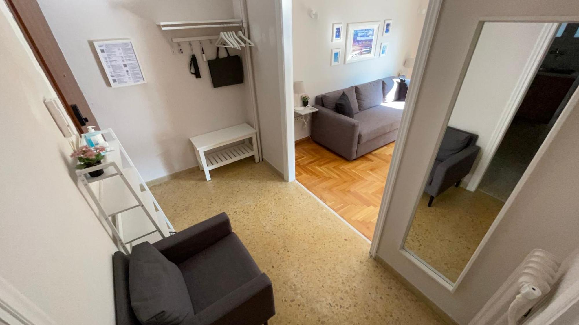 2 Newly Renovated Charming Steps From Panormou Metro Station * Athens