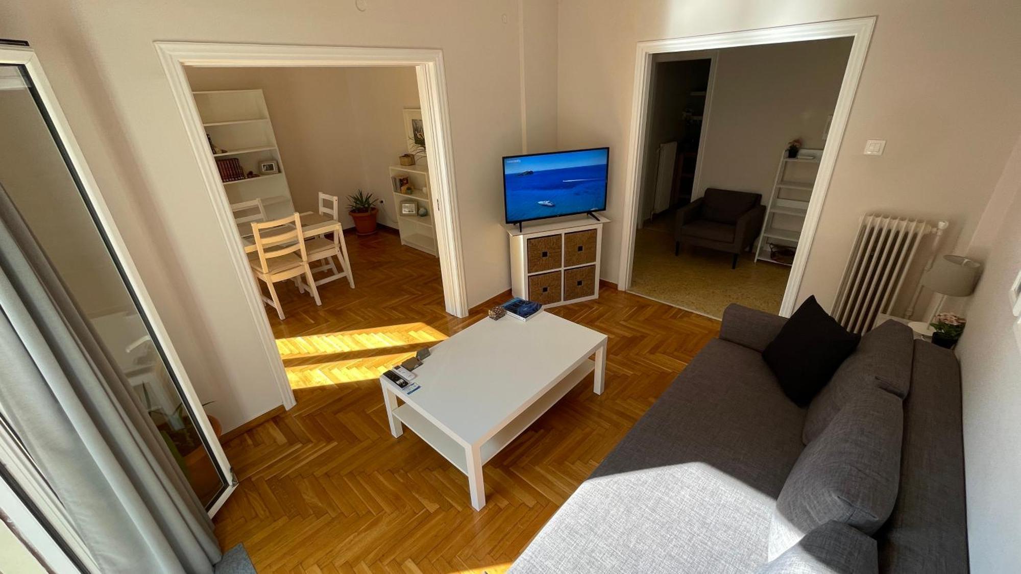 Apartment 2 Newly Renovated Charming Steps From Panormou Metro Station Athens